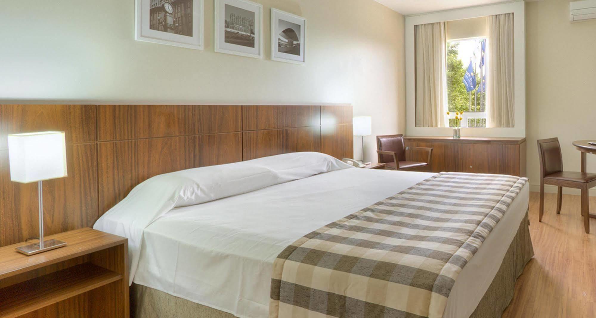 Hotel Cassino Tower Curitiba Aeroporto By Nacional Inn São José dos Pinhais Esterno foto